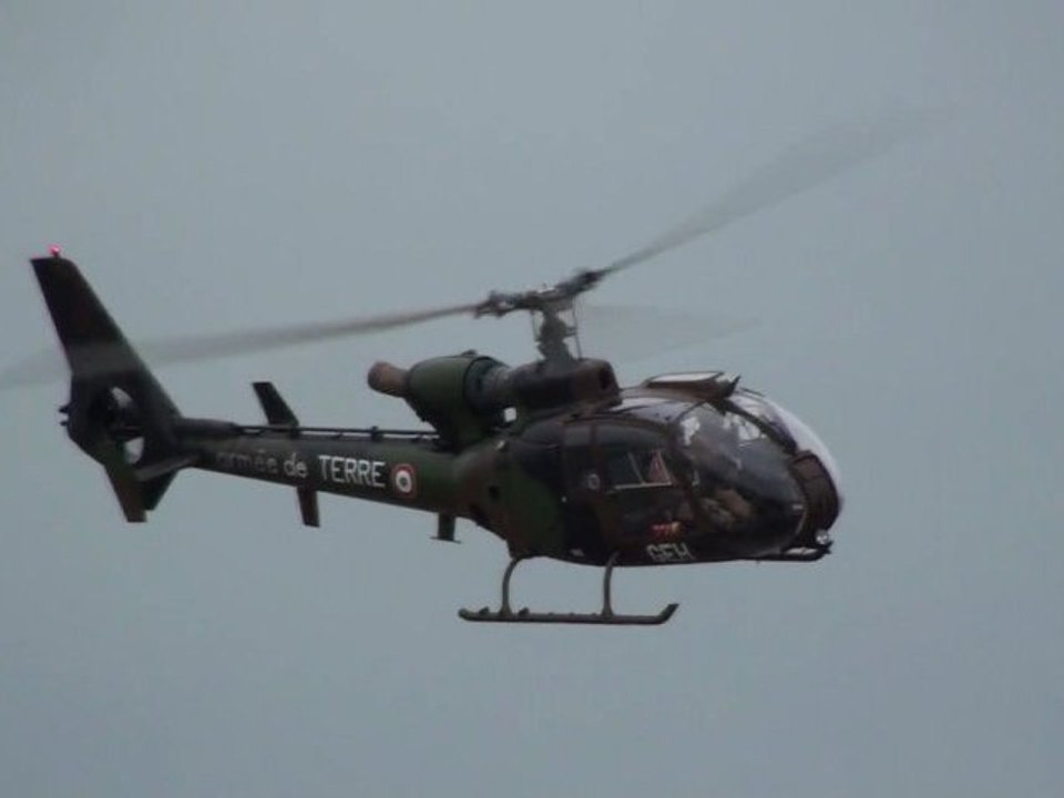 SA 342 M Gazelle Aérospatiale Full HD LFTA 2011 Meeting Aérien FOSA 2010 BA 123