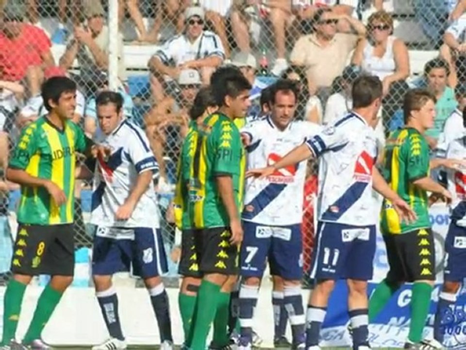 FOTOS DE BROWN2000 VS ALDOSIVI