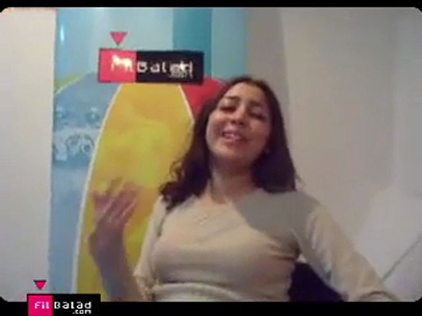 جنات بتغنى وحكايتك ايه ياللي بدون موسيقى