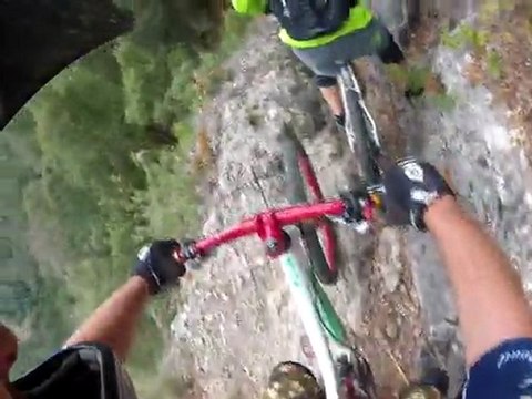 vtt enduro les coulisses du cro'rois team a belgentier