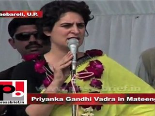 Priyanka Gandhi Vadra in Mateenganj (Raebareli) urges people to support Congress