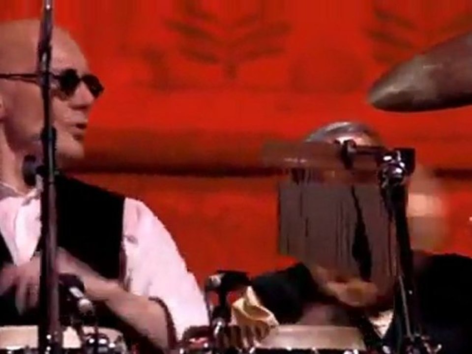 Insieme per 100.000.Save 100,000 Children  Eric Clapton - While my guitar gently weeps - Live