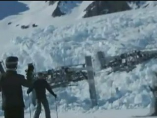 Amazing moment French avalanche destroys ski lift