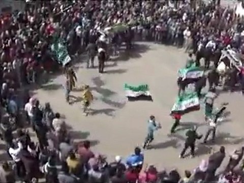 فري برس ادلب معرة النعمان تشييع الشهيدين محمدعلوان+حامد الحرامي 6 3 2012