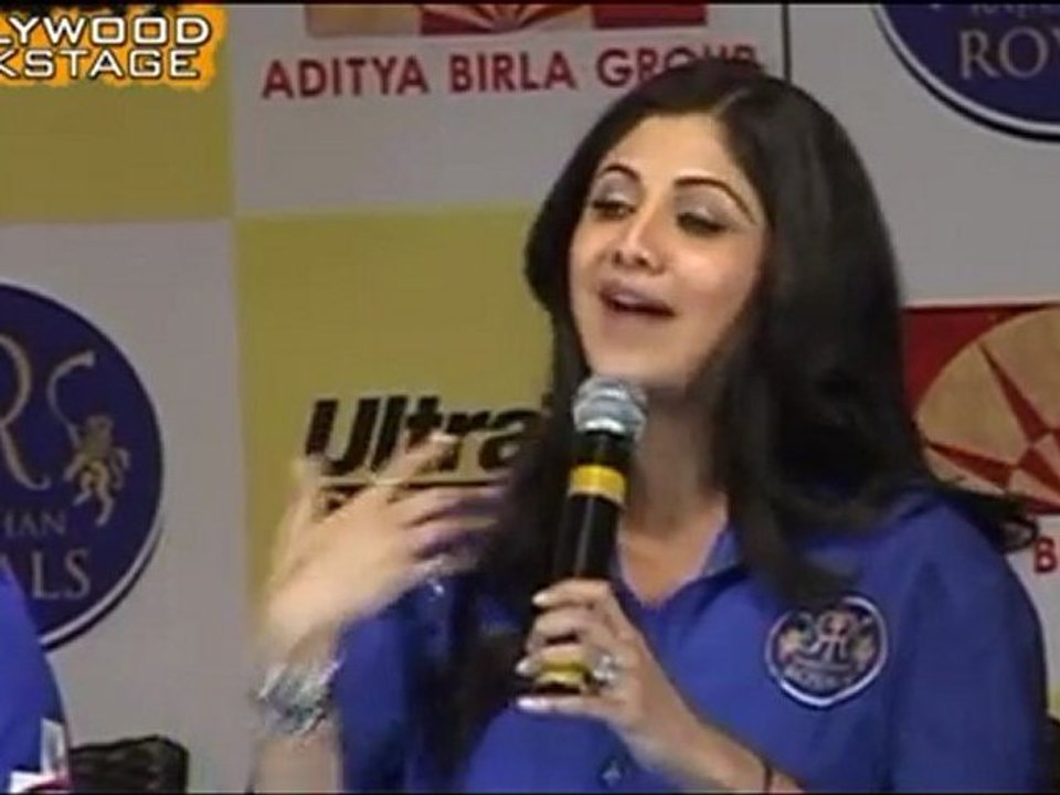 Pregnant Shilpa Shetty launches Rajasthan Royals JERSEY