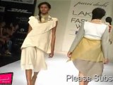 Busty Babes On Ramp Looks Vri Sexy In White Dress@Lakme Fashion Week