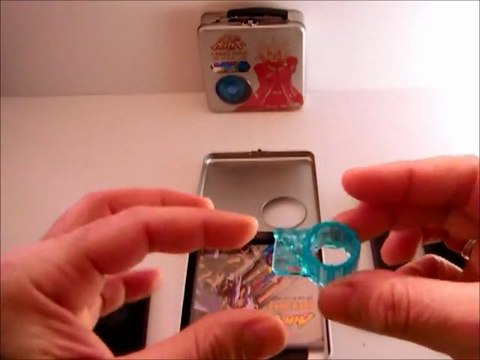 Toupie Takara Beyblade Earth Aquila 105F - Purple Crystal version - Edition limitée - Beyblade Shop