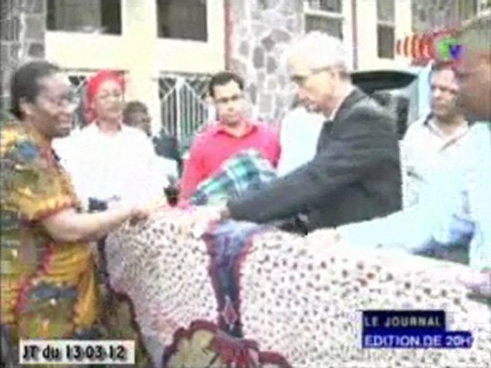 Des vivres et des médicaments offerts aux victimes du drame de Mpila