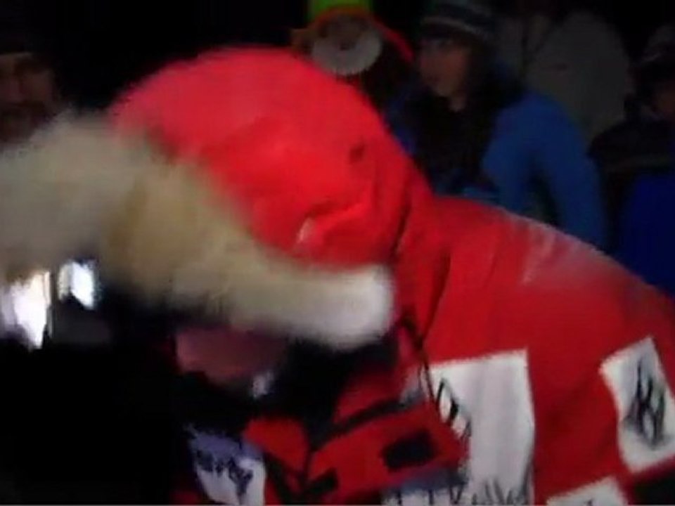 Iditarod 2012-Dallas-Seavey-Into-White-Mountain-Forum Chiens de traineau.