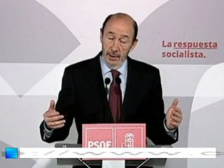 Rubalcaba: "Si Arenas gobernara en Andalucía, que no va a pasar, sería como dar barra libre" al PP
