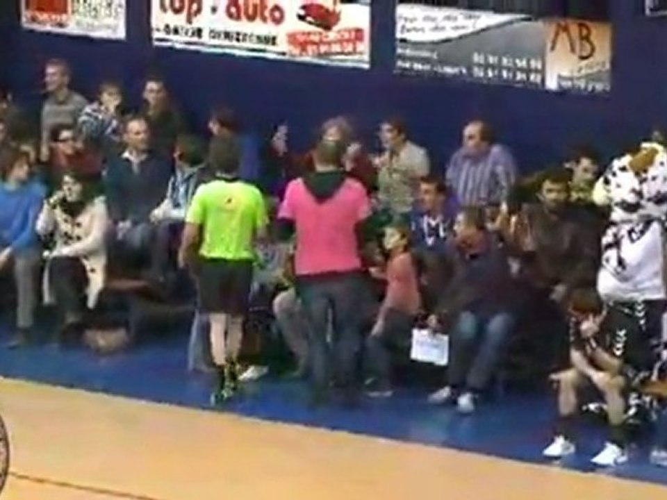 Handball N2M : Pouzauges - Floirac (27-35)