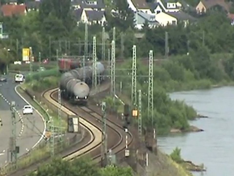 BR185 in Doppeltraktion vor Kesselwagenzug kurz vor Eintreffen Bf Neuwied