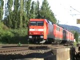BR152 verläßt mit Lokzug bestehend aus BR151 und BR140 Bad Hönningen