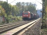 BR185 nach Köln und schweizer Cargo Zug nach Süden bei Rheinbreitbach