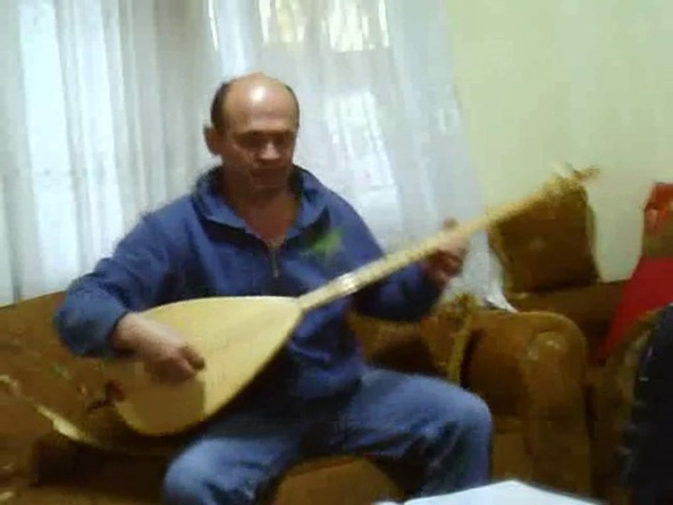 MUSTAFA PİR----VAY BENİM BABAM aylar yıılar geçer bu hasretlik bitmez