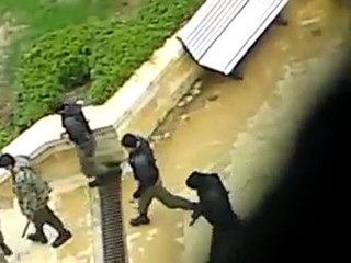 فري برس  حلب جامعة حلب ملاحقة واعتقال الطلاب في كلية طب الأسنان    7 3 2012