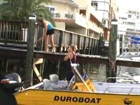 Lowrance's HDS5 GPS Chart Plotter and Depth Sounder