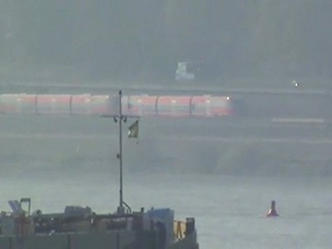 Der Rhein, Rheinschiffe und ein bischen Eisenbahn gegenüber von Unkel 001