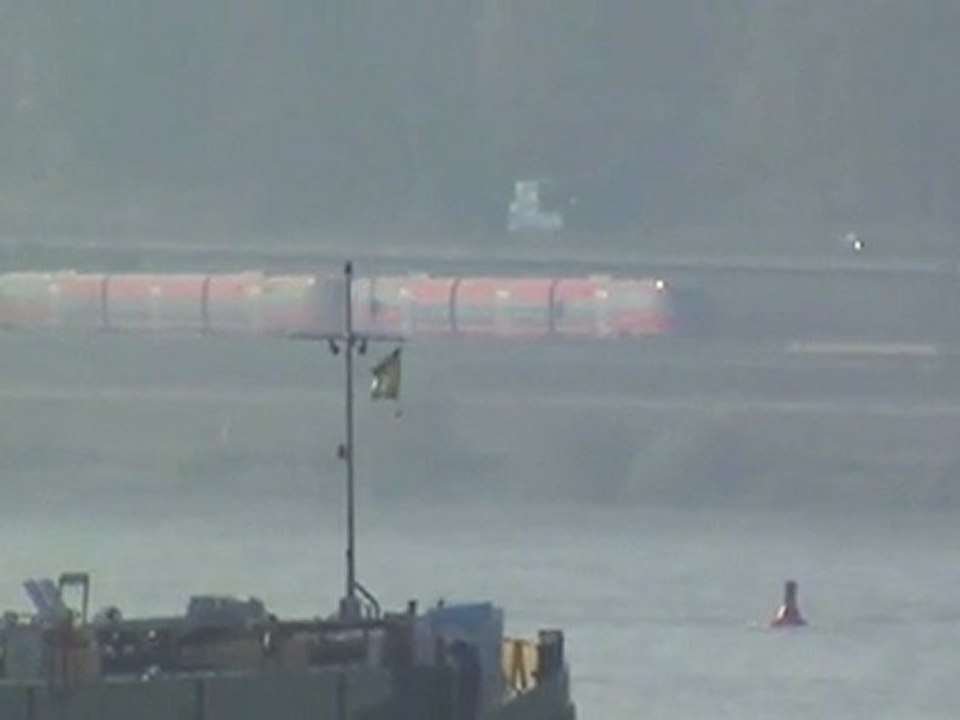 Der Rhein, Rheinschiffe und ein bischen Eisenbahn gegenüber von Unkel 001