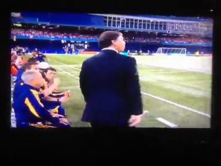 Toronto fans throw beer can at David Beckham,