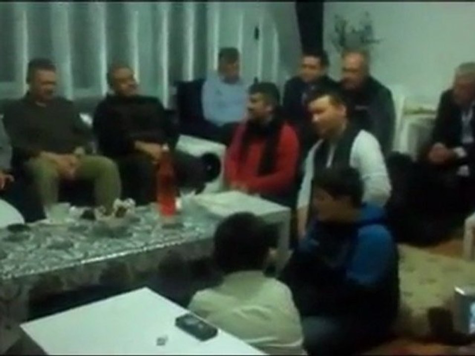 Ender Tekin - Ensar Kardeşler Yeni Versiyon - Sensiz Bayram Olmuyor Gel -