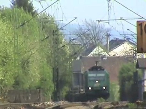 R4C BR185, Railion BR185, BR110, 2x BR143 zwischen Erpel und Unkel