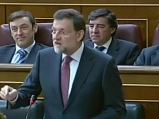 Rubalcaba ataca a Rajoy por no llegar a acuerdos con los sindicatos