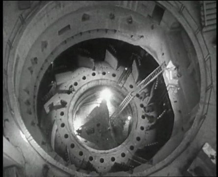 Donzère Mondragon 1953 Réalisateurs : François Villiers, Pierre Jallaud la construction du barrage hydroélectrique sur le Rhône