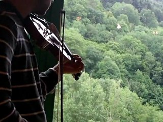 Aurélien au violon
