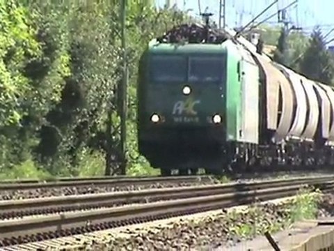 BR189, R4C BR185, DBAG BR185, Railion BR185, BR143, BR425 nordwärtiger Ortseingang Bad Hönningen