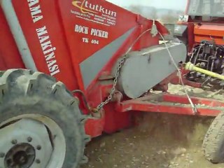 Sinanpaşa Ziraat Odası Taş Toplama -1