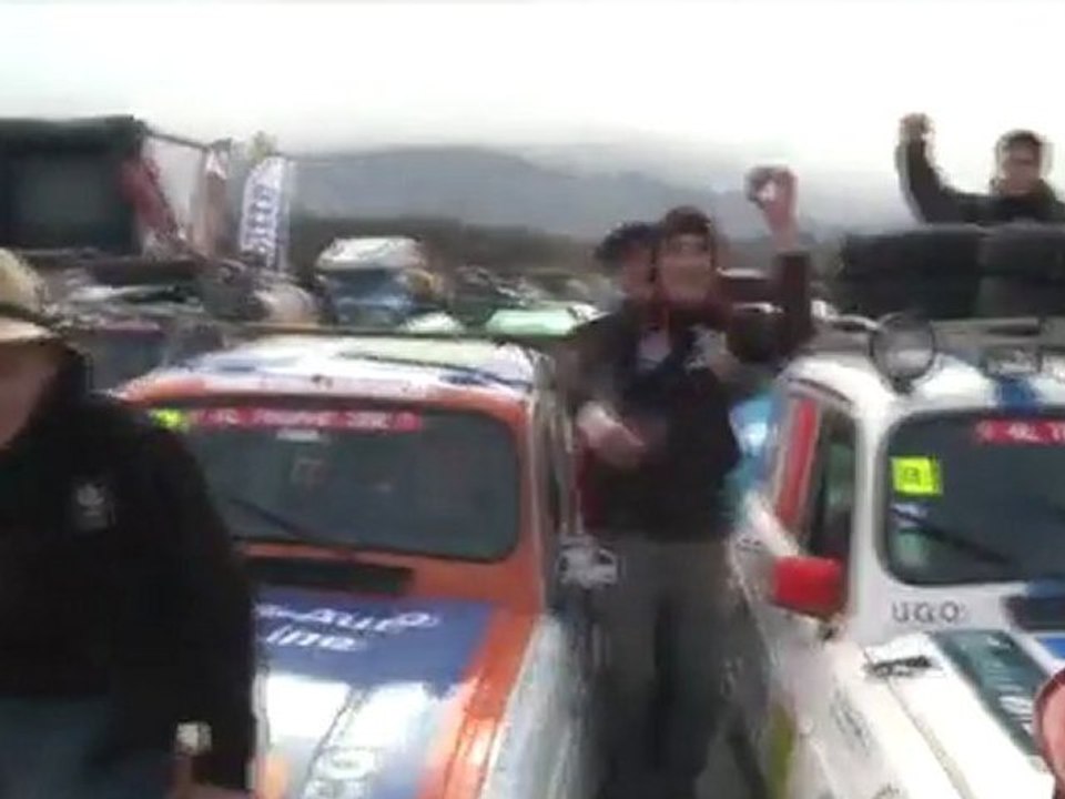 4L Trophy 2012 : JT déjanté, le premier.