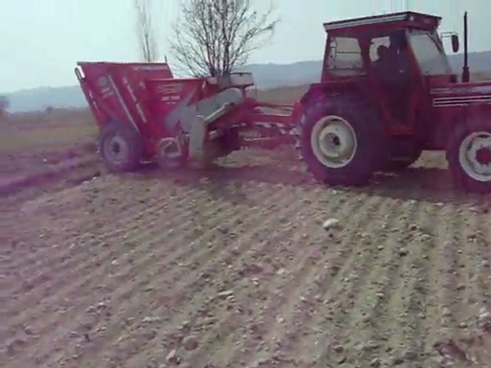 Sinanpaşa Ziraat Odası Taş Toplama -2