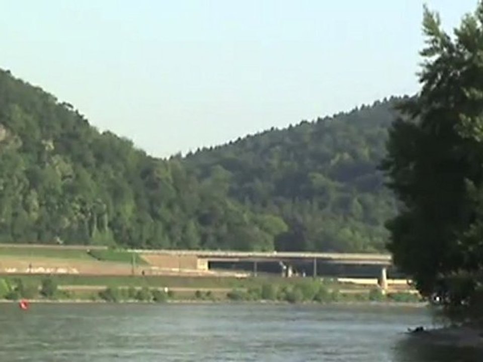 Züge zwischen Remagen und dem Unkelbachtal am Rhein