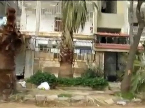 فري برس حمص حي الإنشاءات دمار في شارع جامع الوفائي 8 3 2012