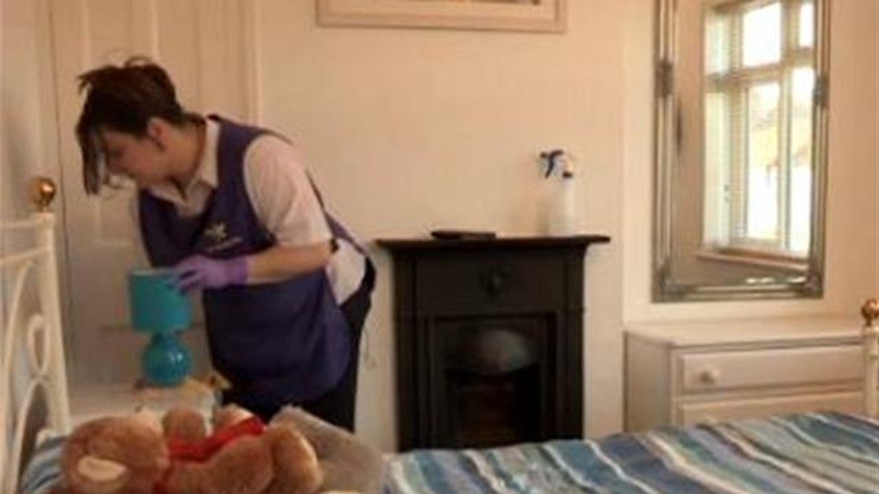 How To Clean Bedrooms