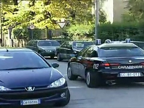 ruba in azienda arrestato dipendente