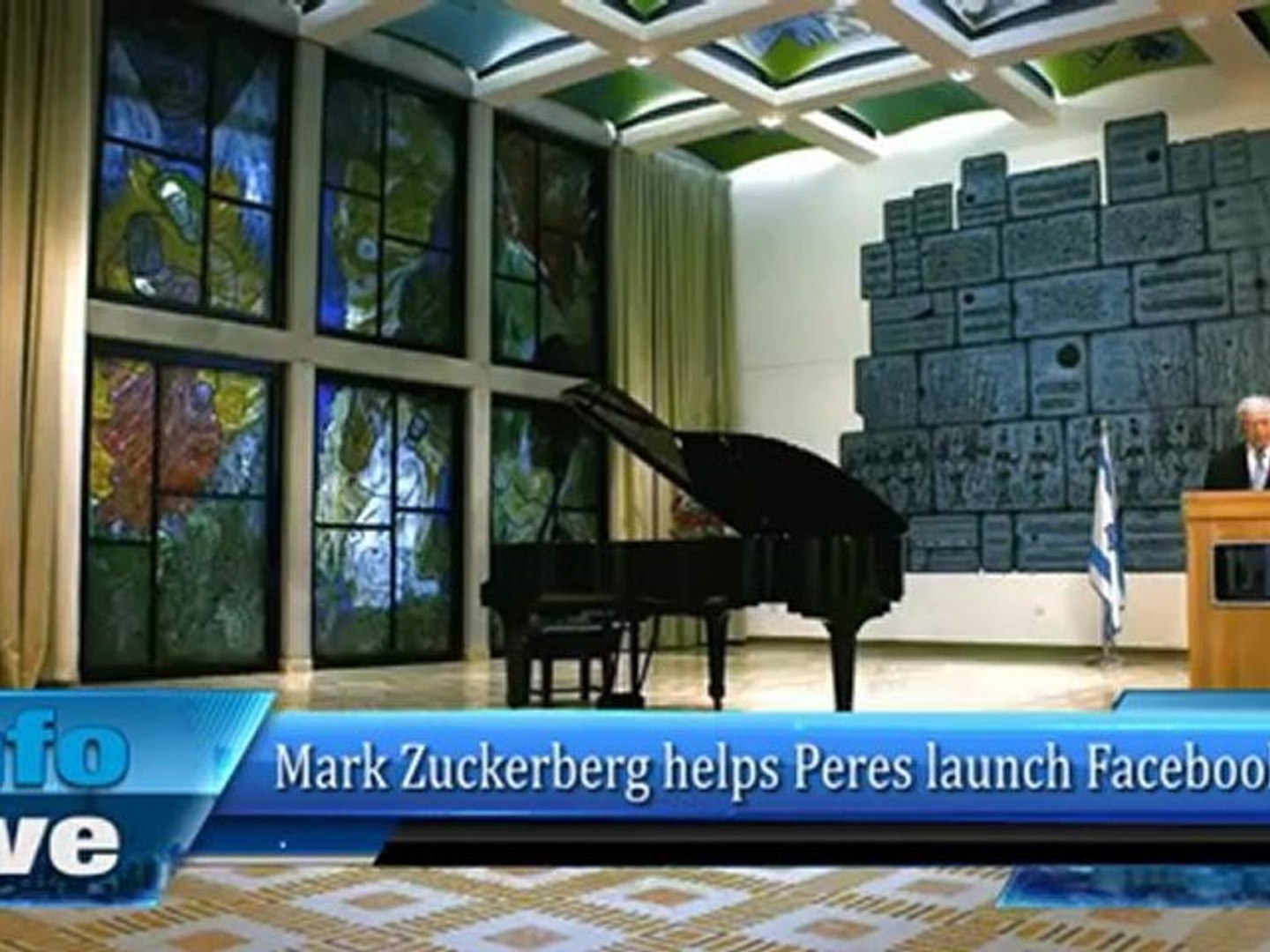 ⁣Mark Zuckerberg helps Peres launch Facebook page