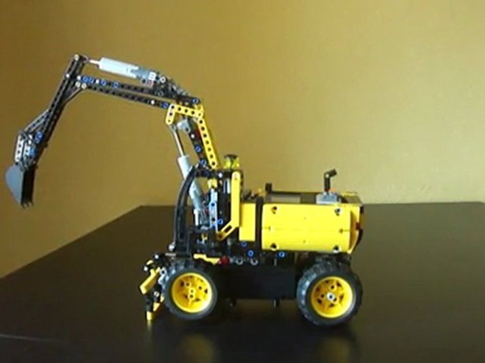 moc pelle sur roues technic