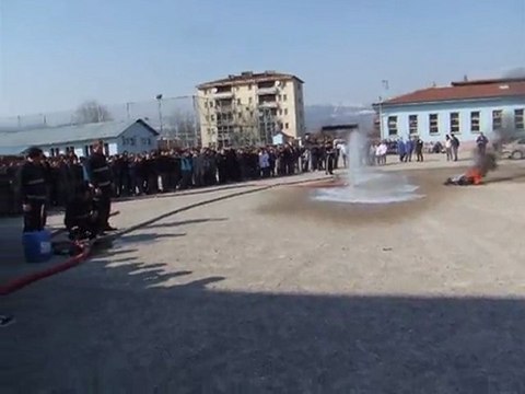 Geyve Metem-Geyve belediyesi İtfaiyesi Kurtarma tatbikatı-4