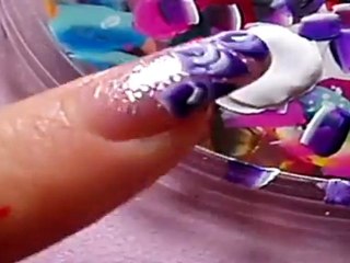 Nail art one stroke : boutons de rose