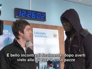 Noel Gallagher interviewe Mario Balotelli
