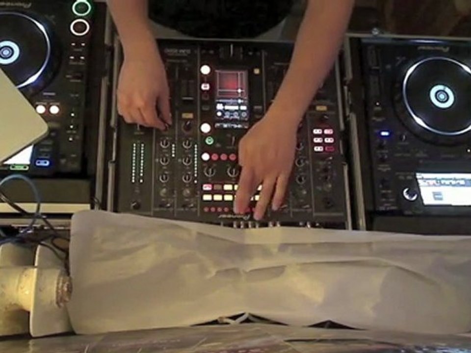 Dj NielSon on ClubHouse