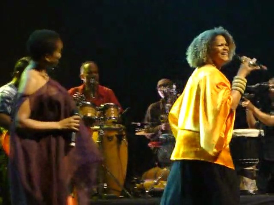 Jocelyne Beroard et Emeline Michel le 08 mars 2012 - Sa ki tala