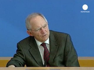 Schauble sulla Grecia: passo avanti storico, ma la crisi...