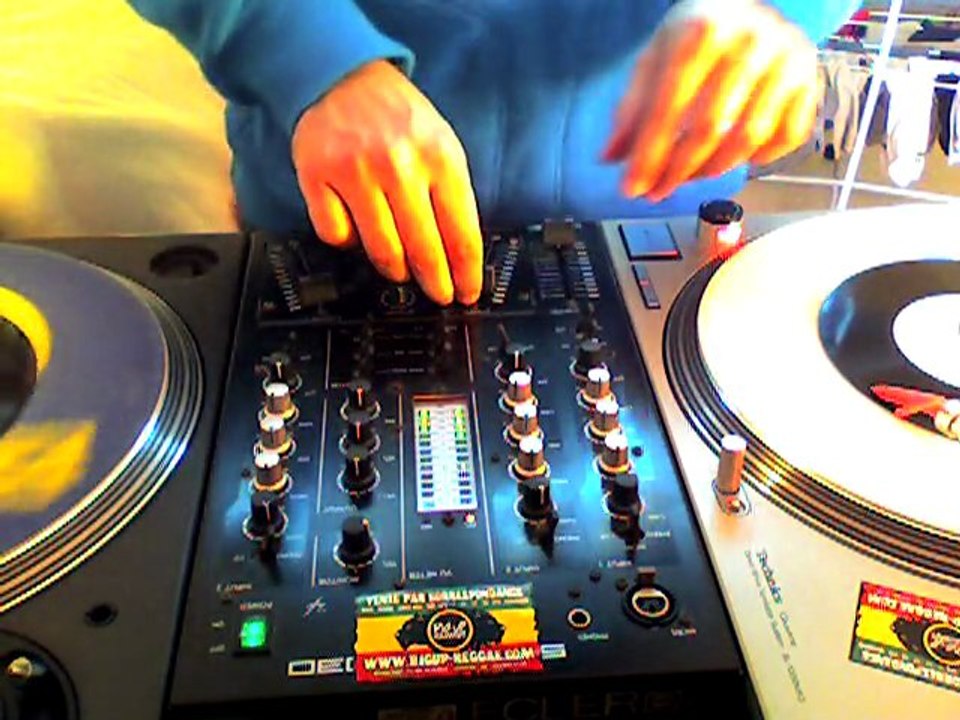 Intercom Original riddim