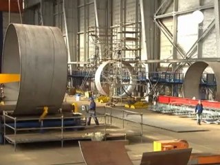 Italian and UK industrial output fall