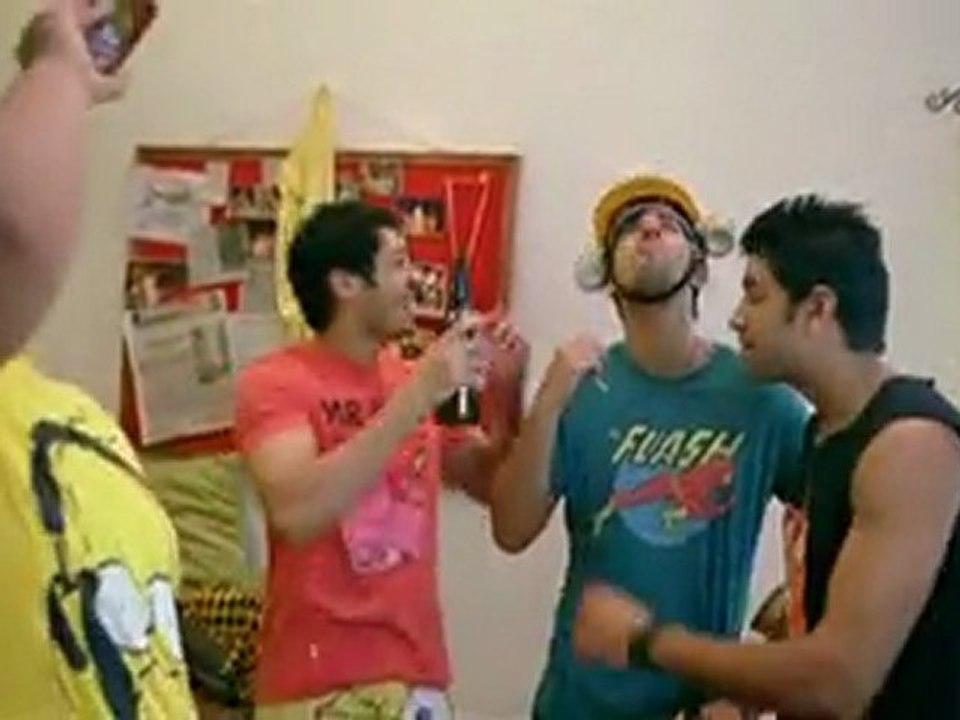 DesiCorner.Net_Sadda_Adda_2012 Hindi Movie Watch Online_clip3