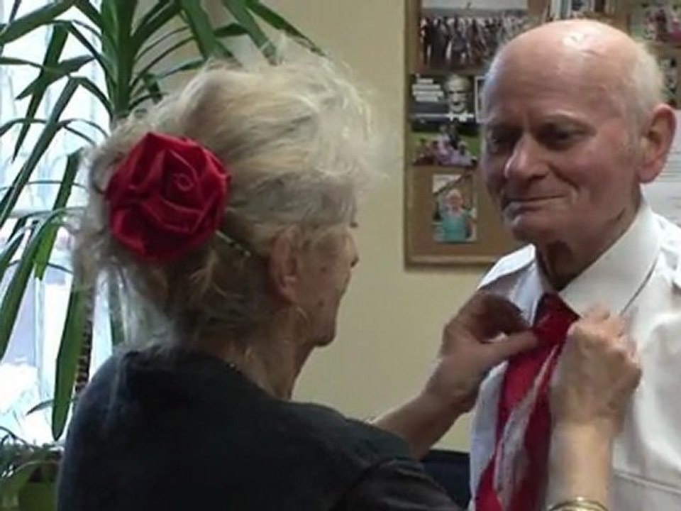 En Pologne, les seniors viennent en aide aux seniors