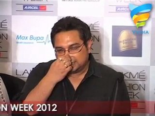 Shahana Goswami dazzles the ramp @ Lakme Fashion Week 2012